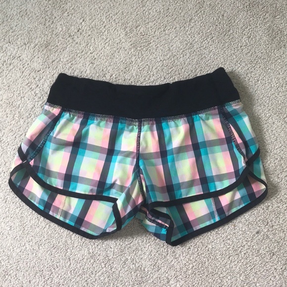 lululemon athletica Pants - Lululemon Plaid Speed Shorts